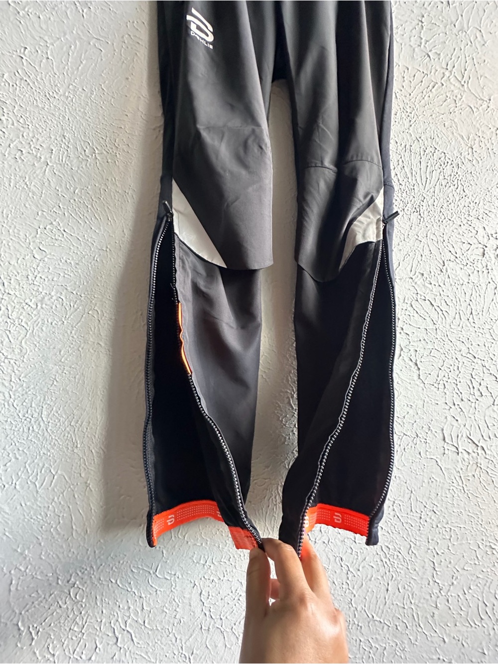Dæhlie Winner 3.0 Women's Ski Pants Black Orange
Drawstring Size M. - Picture 10 of 16